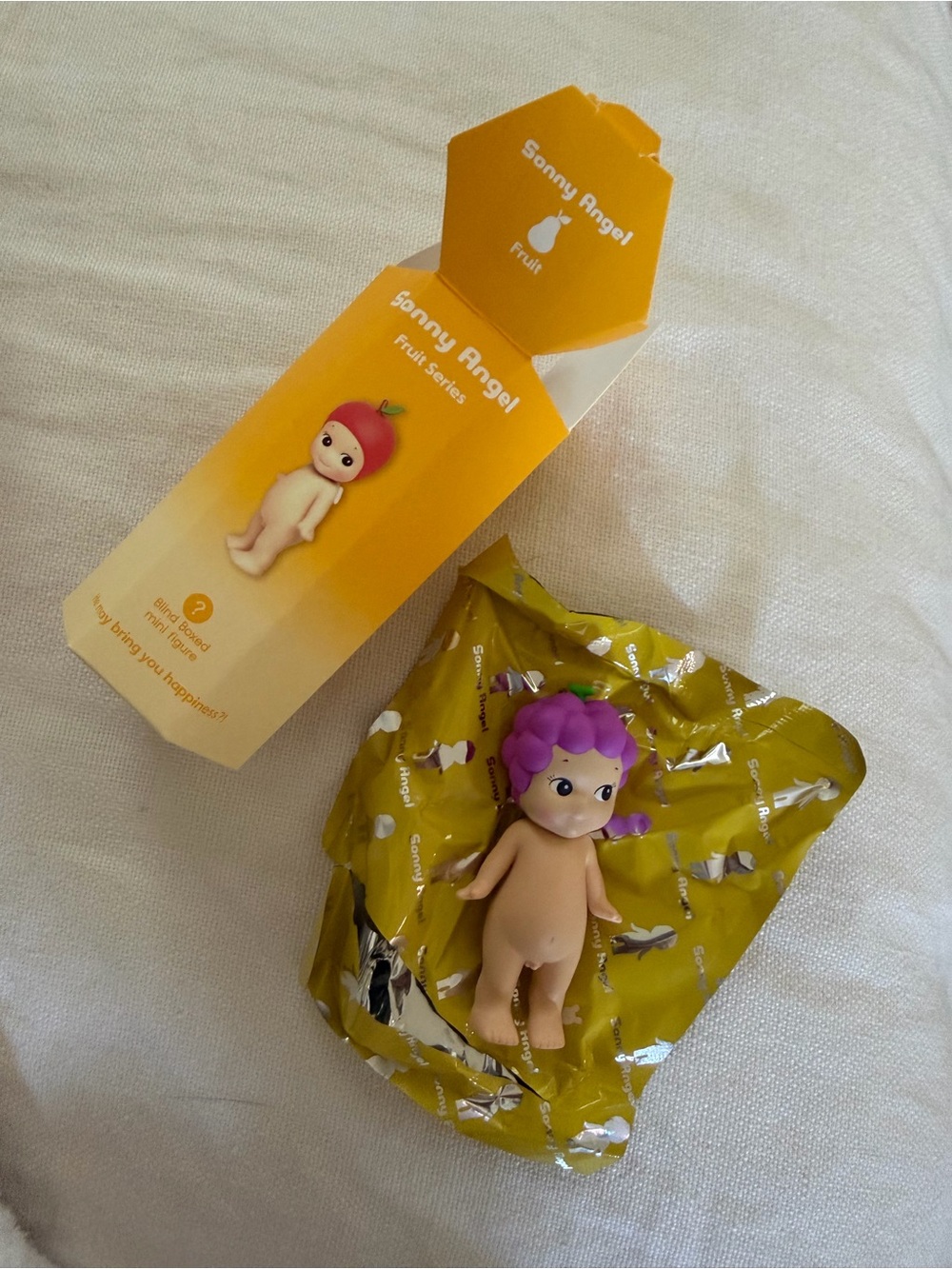Authentic grape Sonny Angel mini figure